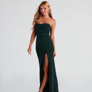 Kaia Strapless High Slit Formal Dress